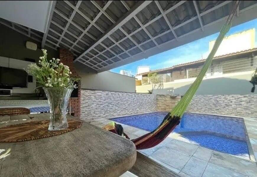 Casa, 4 quartos, 188 m² - Foto 1