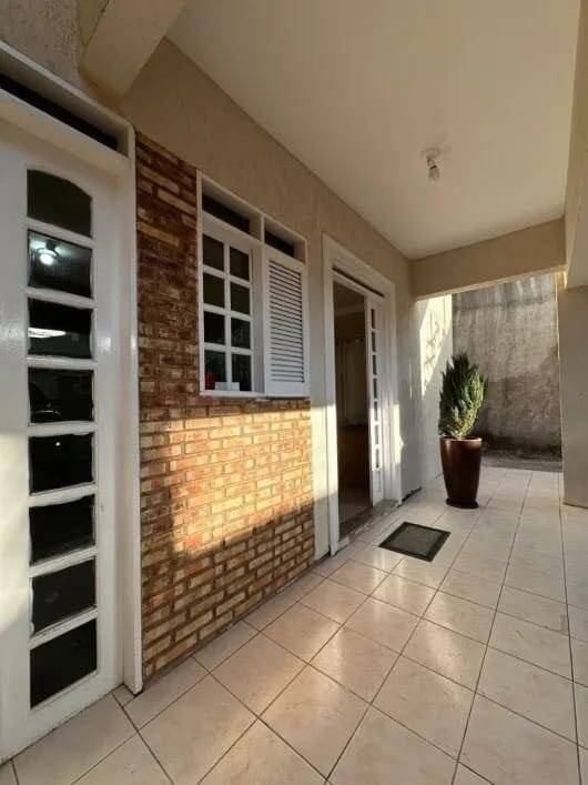 Casa, 5 quartos, 150 m² - Foto 2