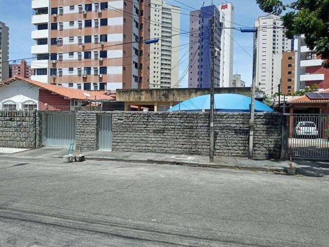 #1001 - Casa para Venda em Fortaleza - CE